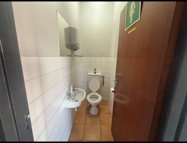 1,163M² WAREHOUSE TO LET IN PAROW INDUSTRIAL